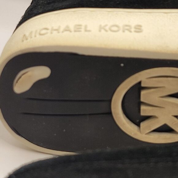 Women's Michael Kors Size 8 slip-on shoe black/white with bow - Picture 11 of 12